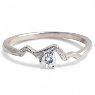 piercionek z górami